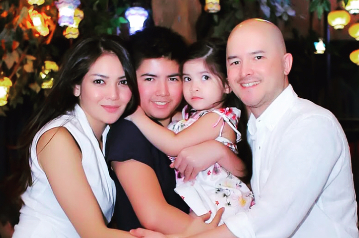 Kepoin kedekatan anak Olla Ramlan, Sean Mikael Alexander bareng adik sambungnya dari Melina Tian!