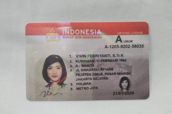 Bentuk Smart SIM alias SIM Pintar