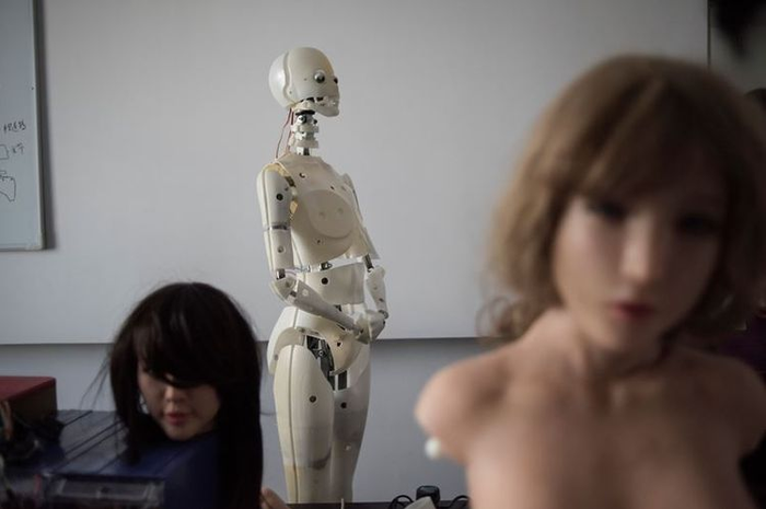 Jatuh Cinta pada Boneka Pemuas Nafsu Seharga Rp 600 Juta, Pria Ini Rela Tinggalkan Istri dan Anaknya