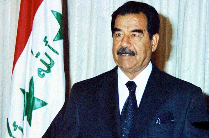 Saddam Husein, pemimpin Irak yang kharismatik