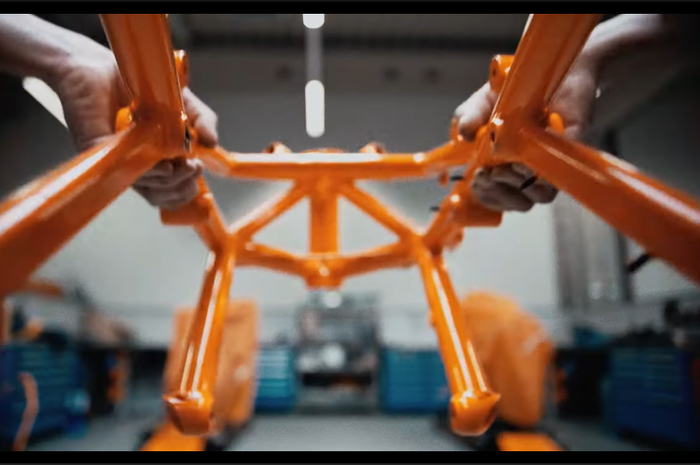 Video teaser KTM 1290 Super Duke R 2020 muncul