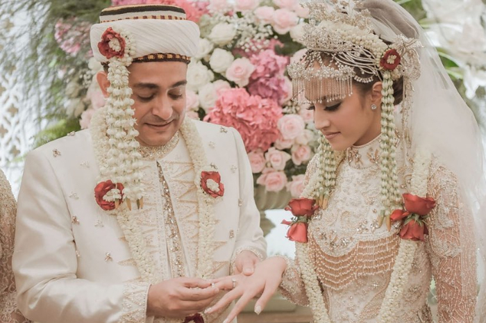 Kepoin penampilan menawan Tsamara Amany di hari pernikahannya, yuk!