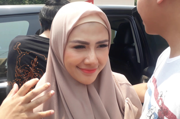 Rey Utami saat dibawa ke Kejaksaan Negeri Jakarta Selatan pada Kamis (24/10/2019).