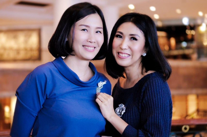 Veronica Tan dan Wanda Ponika.
