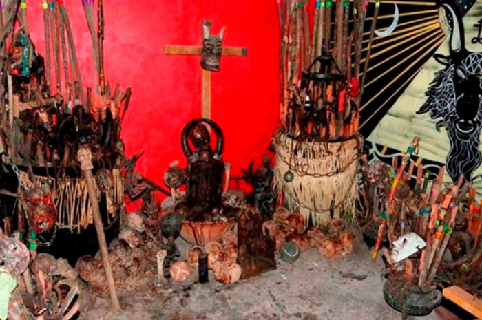 anggota geng narkoba di Meksiko menggunakan cara mistis sebagai 'sumber' kekebalannya terhadap peluru.