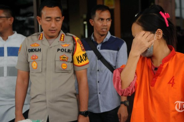 Sutina (36 tahun) tersangka pembunuhan bayinya sendiri