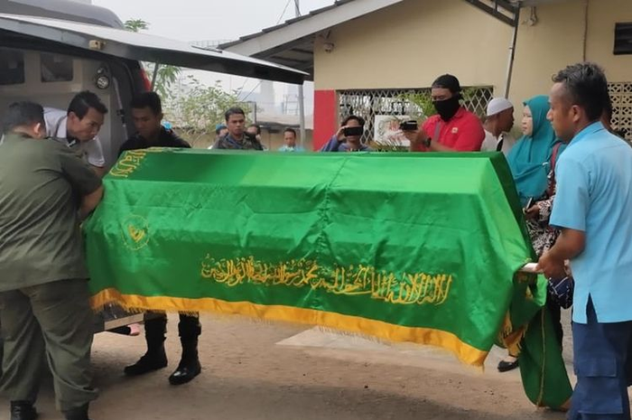 Mahasiswa Universitas Taman Siswa (Tamsis) Palembang Muhammad Akbar (19) yang tewas ketika mengikuti pra diksar Menwa saat berada di rumah sakit Bhayangkara Palembang, Kamis (17/10/2019).
