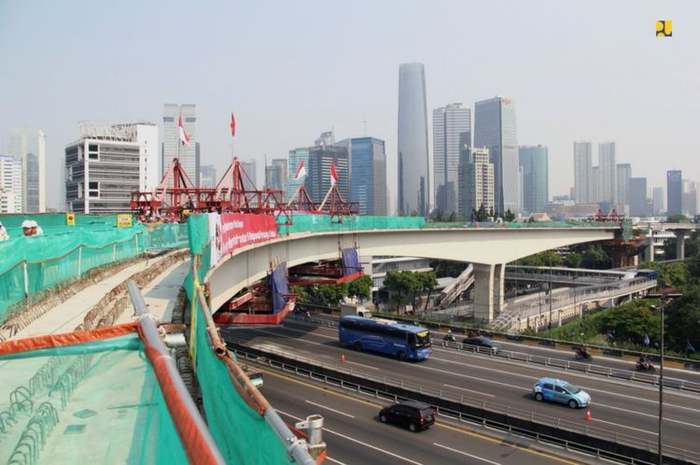 Long Span Kuningan merupakan salah satu infrastruktur hasil desain anak bangsa yang patut diapresiasi. 