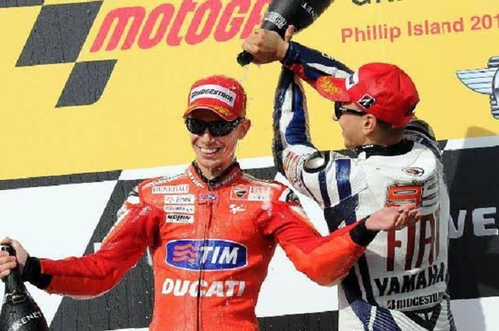 Berani banget, legenda balap MotoGP, Casey Stoner menyerang pabrikan Ducati dan era MotoGP saat ini.