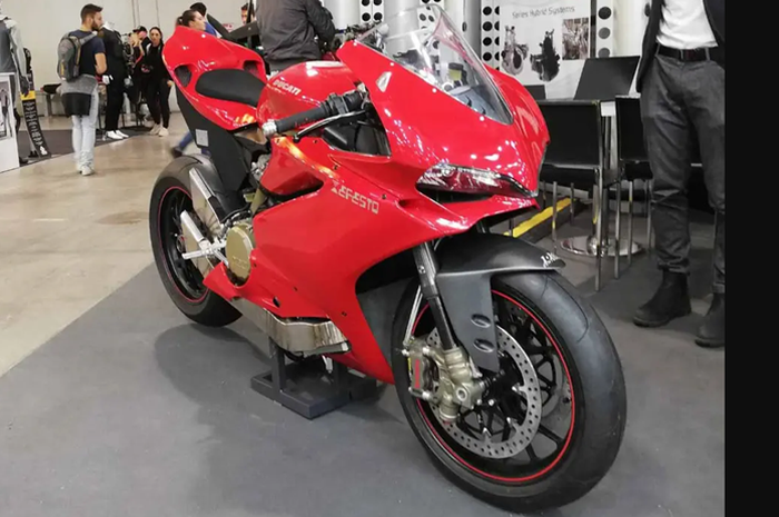 Efesto memilih upside down Mupo SBK buat Ducati Panigale 1299