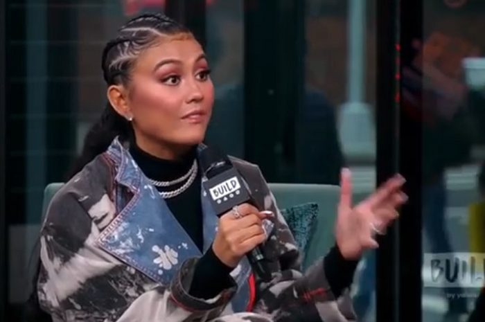 Agnez Mo saat wawancara dengan Kevin Kenny di BUILD Series. 