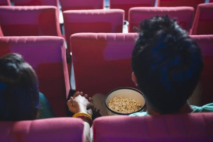 Dia menceritakan bahwa dirinya sebenarnya berniat menonton film 'Aladdin' bersama teman-temannya. Simak selengkapnya!