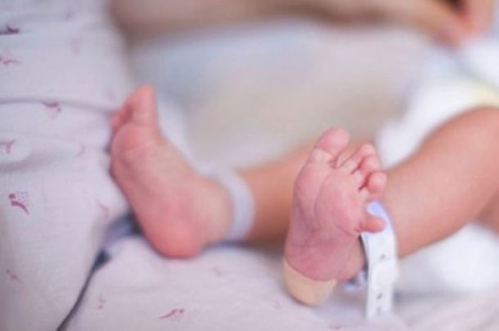 Jadikan peringatan dan perhatian, hati-hati memberikan menu MPASI, seorang bayi perempuan meninggal dunia karena diberi pisang oleh orangtuanya