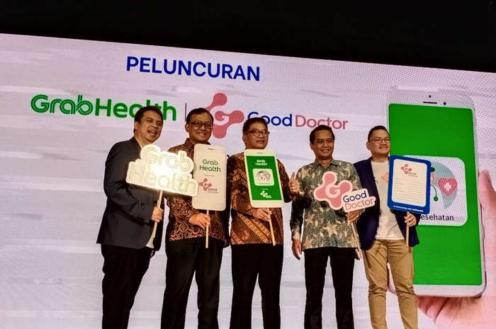 President for Grab Indonesia dengan wakil dari Kemkominfo, Kemkes, Ketua IKDI,