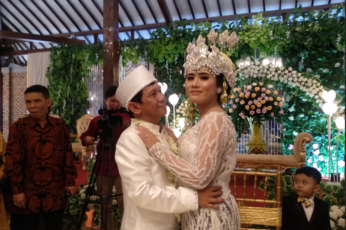 Ginanjar dan Tiara Amalia resmi menikah di Griya Ageng Selasar, Depok, Jawa Barat, Minggu (29/12/2019).