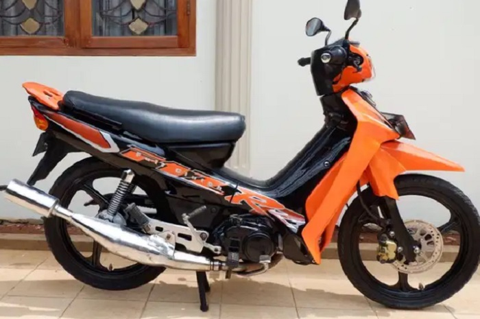 Ilustrasi motor 2-tak Yamaha F1ZR yang disimpan komisioner KPK.