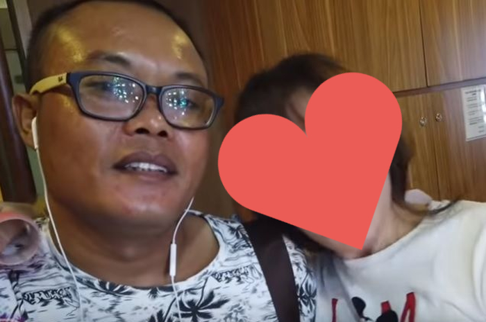 Kebersamaan Sule dengan seorang wanita
