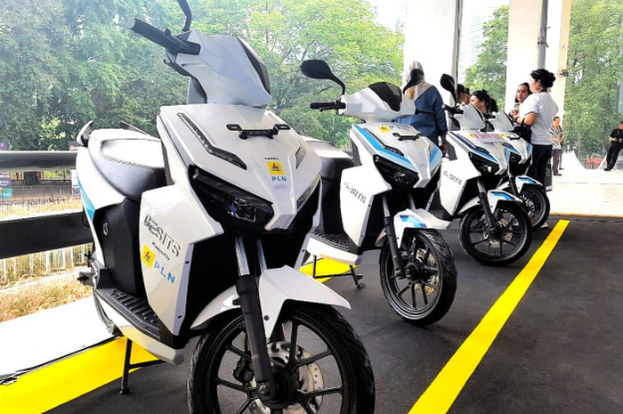 Gubernur DKI Jakarta, Anies Baswedan kasih 3 bonus buat motor listrik.