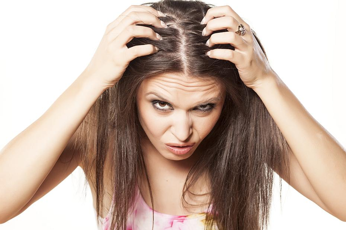 3 Cara Menghilangkan Kutu di Rambut, Murah dan Mudah Dilakukan di Rumah!