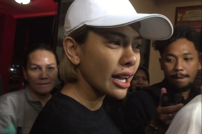 Nikita Mirzani di  Polres Jakarta Selatan, pada Jumat (31/1/2020).