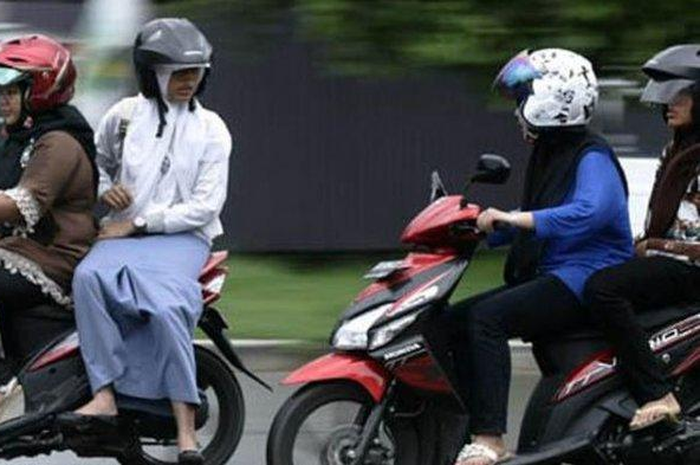 Posisi boncengan yang baik bisa mempengaruhi keselamatan para pengendara sepeda motor