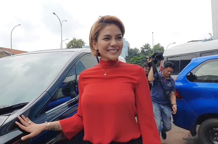 Nikita Mirzani saat ditemui Grid.ID di kawasan Tendean, Jakarta Selatan, Rabu (5/2/2020).
