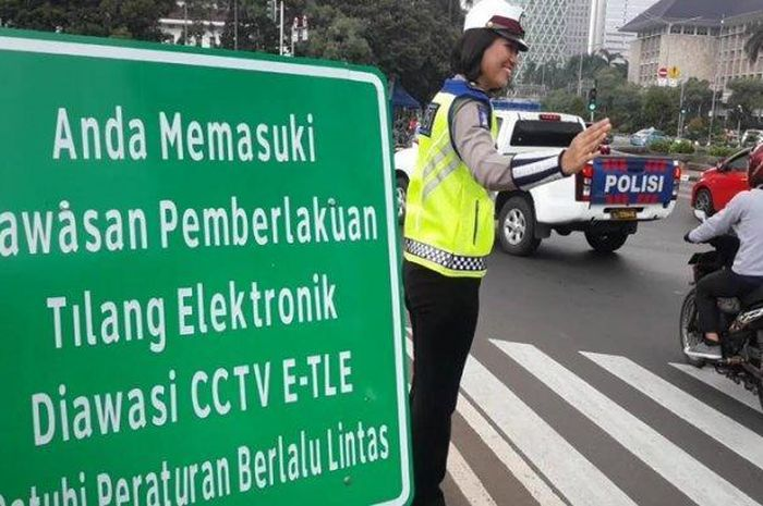 Denda e-tilang tidak bisa ditawar.  Denda termahal bisa tidak makan setengah bulan