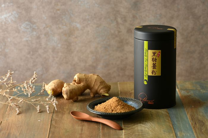 Tahukah Anda manfaat gula merah dan jahe untuk kesehatan?  Kandungan vitamin C, magnesium, dan mineral lainnya yang tinggi, umbi jahe sangat bermanfaat.