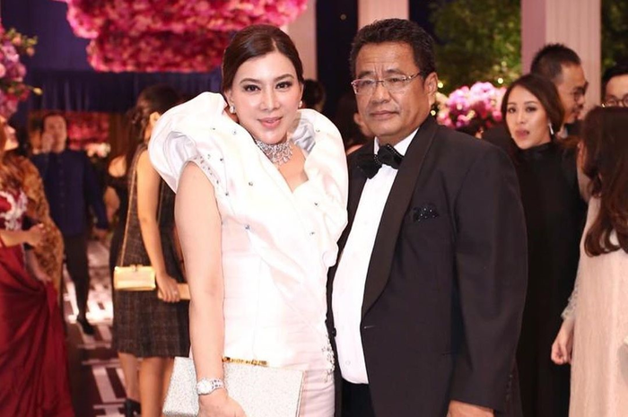 Hotman Paris dan asisten pribadinya