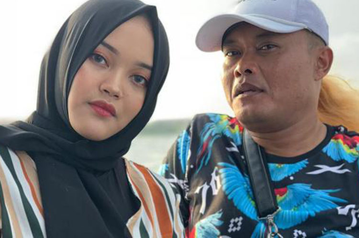 Sule dan anak perempuannya, Putri Delina
