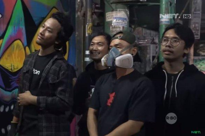 Sosok pria bermasker ternyata Wendi Cagur 