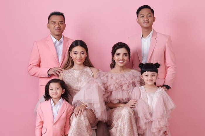 Potret keluarga Anang Hermansyah