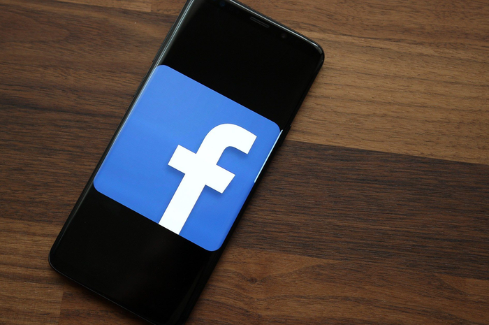 Dark Mode pada Facebook Lite