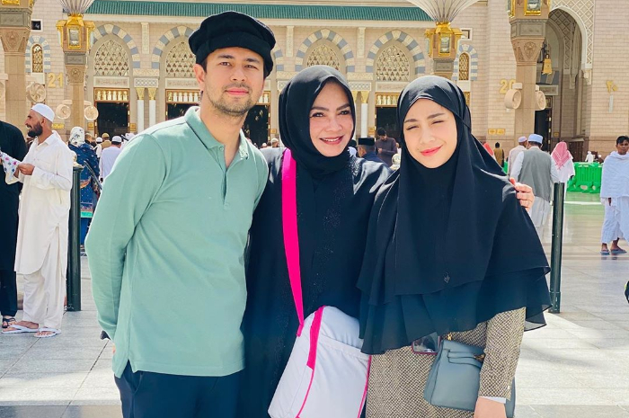 Kini sedang berulang tahun, Nagita Slavina dan Raffi Ahmad pertama kali kenal di rumah produksi milik Rieta Amalia 