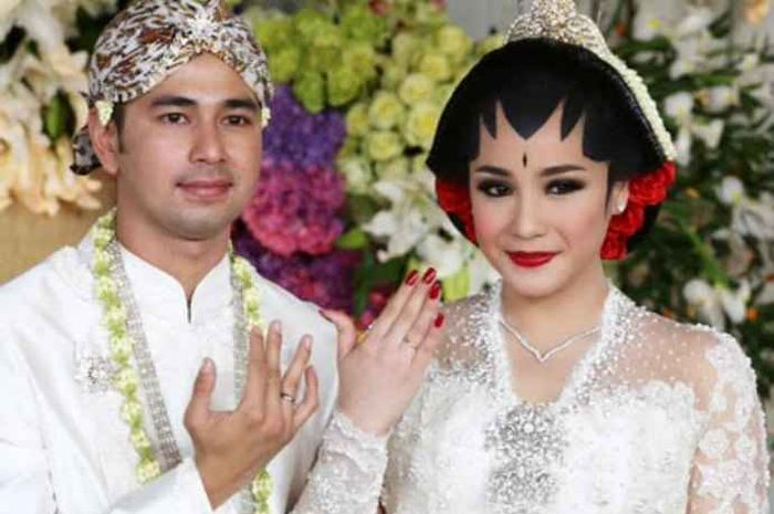 Foto pernikahan Raffi dan Nagita.