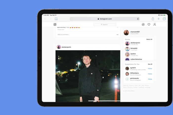 Ilustrasi Instagram di iPad