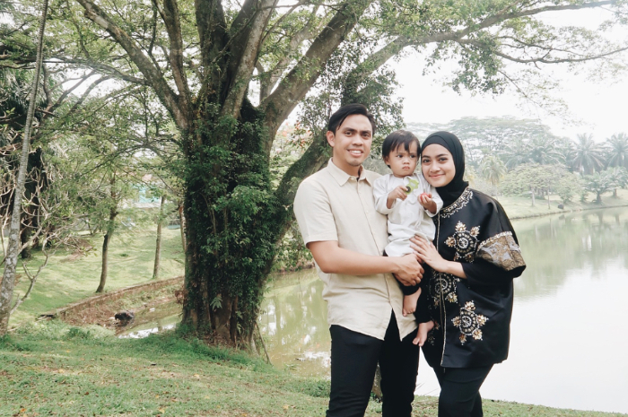 Ayudia dan keluarga kecilnya