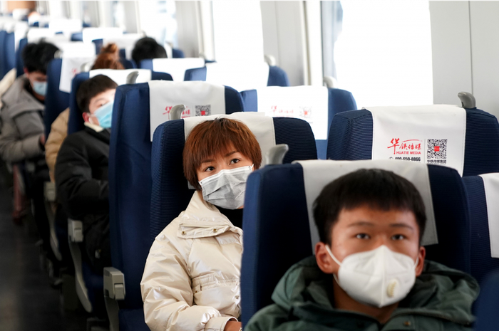 Masker menjadi pemandangan sehari-hari