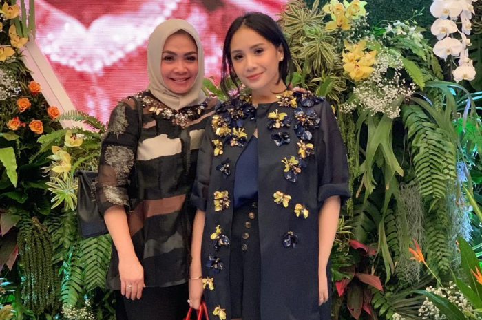 Rieta Amilia dan Nagita Slavina