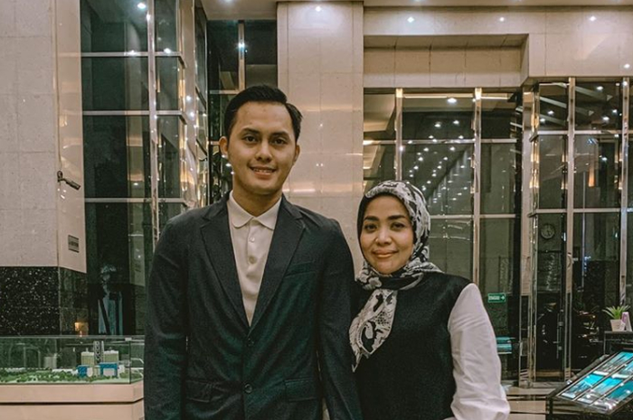 Fadel Islami dan Muzdalifah