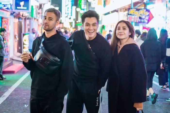 Raffi Ahmad dan Nagita Slavina datangi rumah sakit usai dapat kabar ibu Baim Wong meninggal dunia