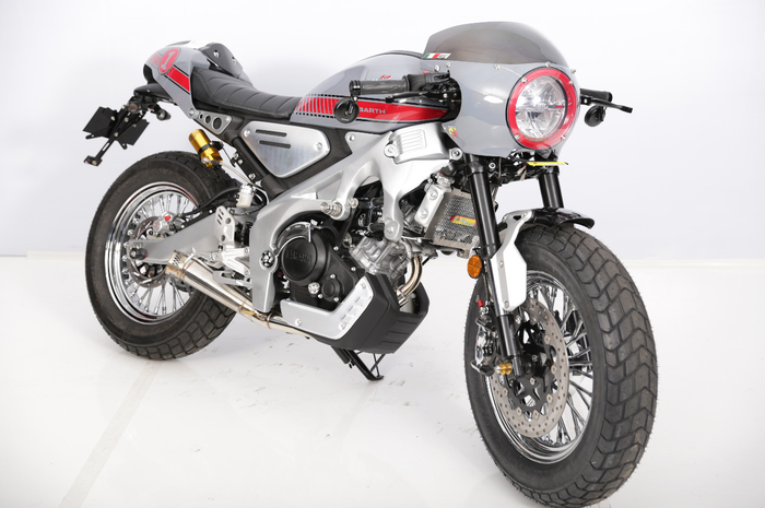 Yamaha XSR 155 Cafe Racer pemenang kelas Heritage Built di Pontianak