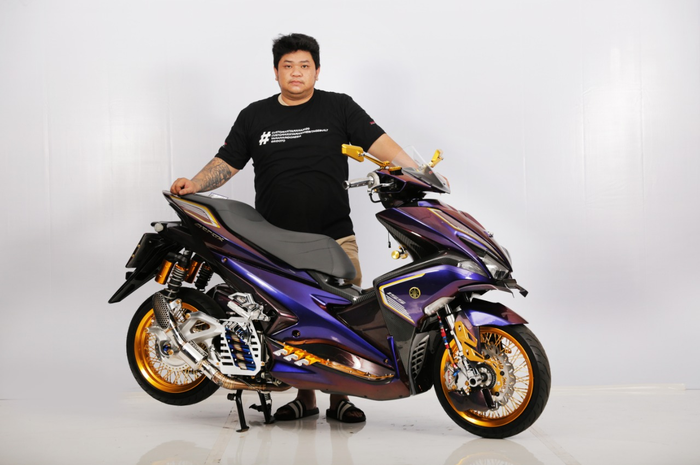Yamaha Aerox gaya Thailook pemenang kelas daily Customaxi Pontianak
