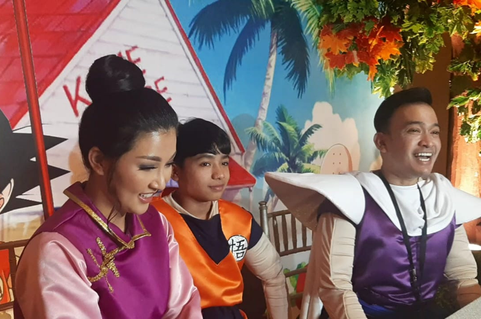 Sarwendah, Betrand peto, dan Ruben Onsu saat ditemui Grid.ID dalam acara ulang tahun Betrand di kawasan Kebayoran Lama, Jakarta Selatan, Minggu (15/3/2020).