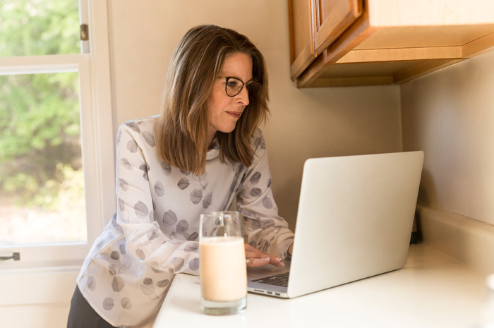 Ilustrasi work from home