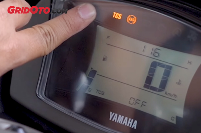 Fitur Traction Control System (TCS) di Yamaha All New NMAX