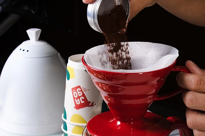 Penyajian kopi di Jagocoffe