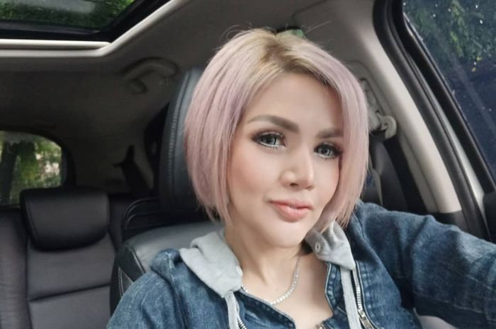 Barbie Kumalasari rombak total penampilannya demi geluti profesi pengacara
