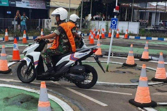 Ilustrasi ujian praktik SIM di Sidoarjo