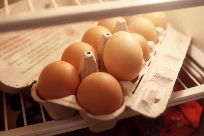 Suka Simpan Telur di Dalam Kulkas? Hentikan Kebiasaan Tersebut Jika Tak Ingin Dapatkan Efek Berbahaya Ini Pada Tubuhmu!